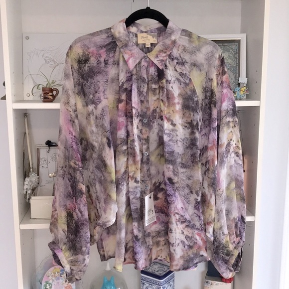 ELIZABETH&JAMES Sheer Silk Blouse & Mini Skirt Set - Picture 2 of 16